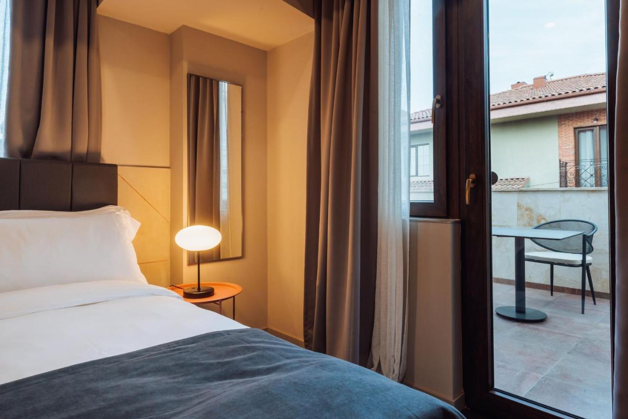 Reikartz King Tamar Tbilisi Hotel Ngoại thất bức ảnh
