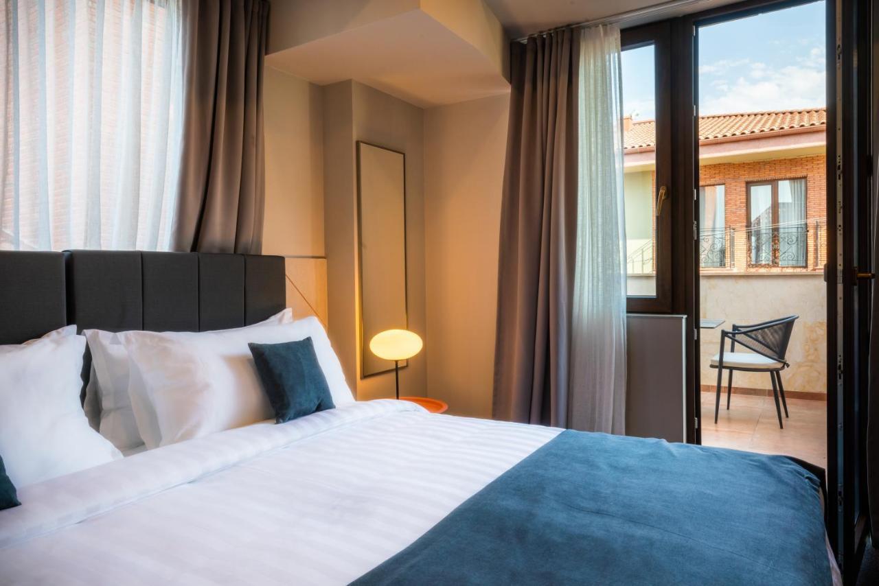 Reikartz King Tamar Tbilisi Hotel Ngoại thất bức ảnh